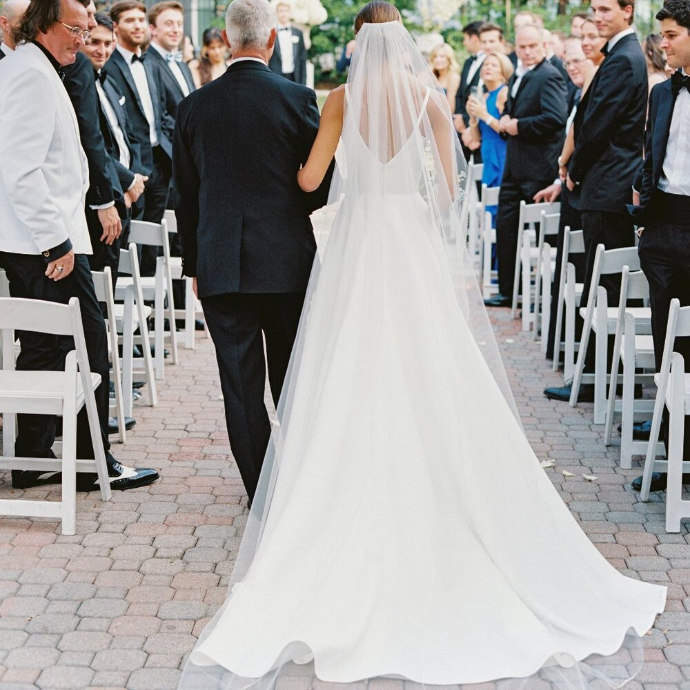 Toni Federici Paloma veil